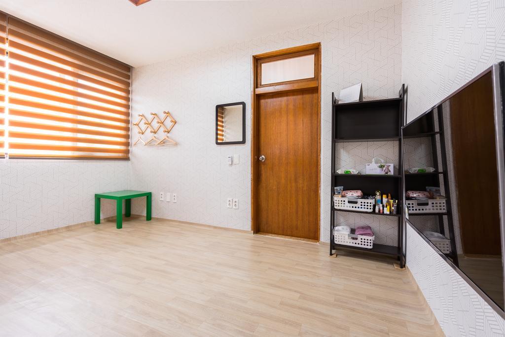 Yours Guesthouse In Tongyeong Exterior photo